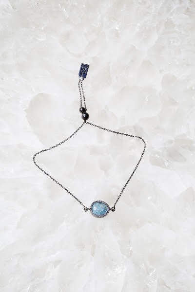 Native Gem Insight Bracelet in Dusty Gray Quartz