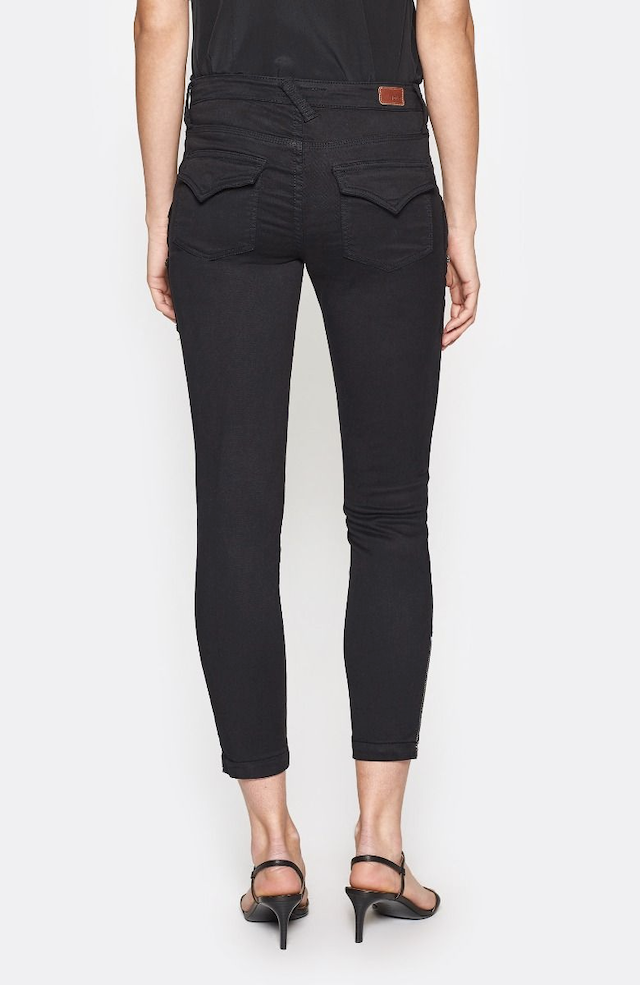 Joie Park Skinny Coated Pant in Caviar