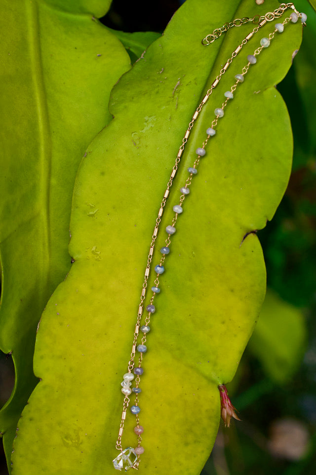 Native Gem Feels Necklace in Peach Moonstone